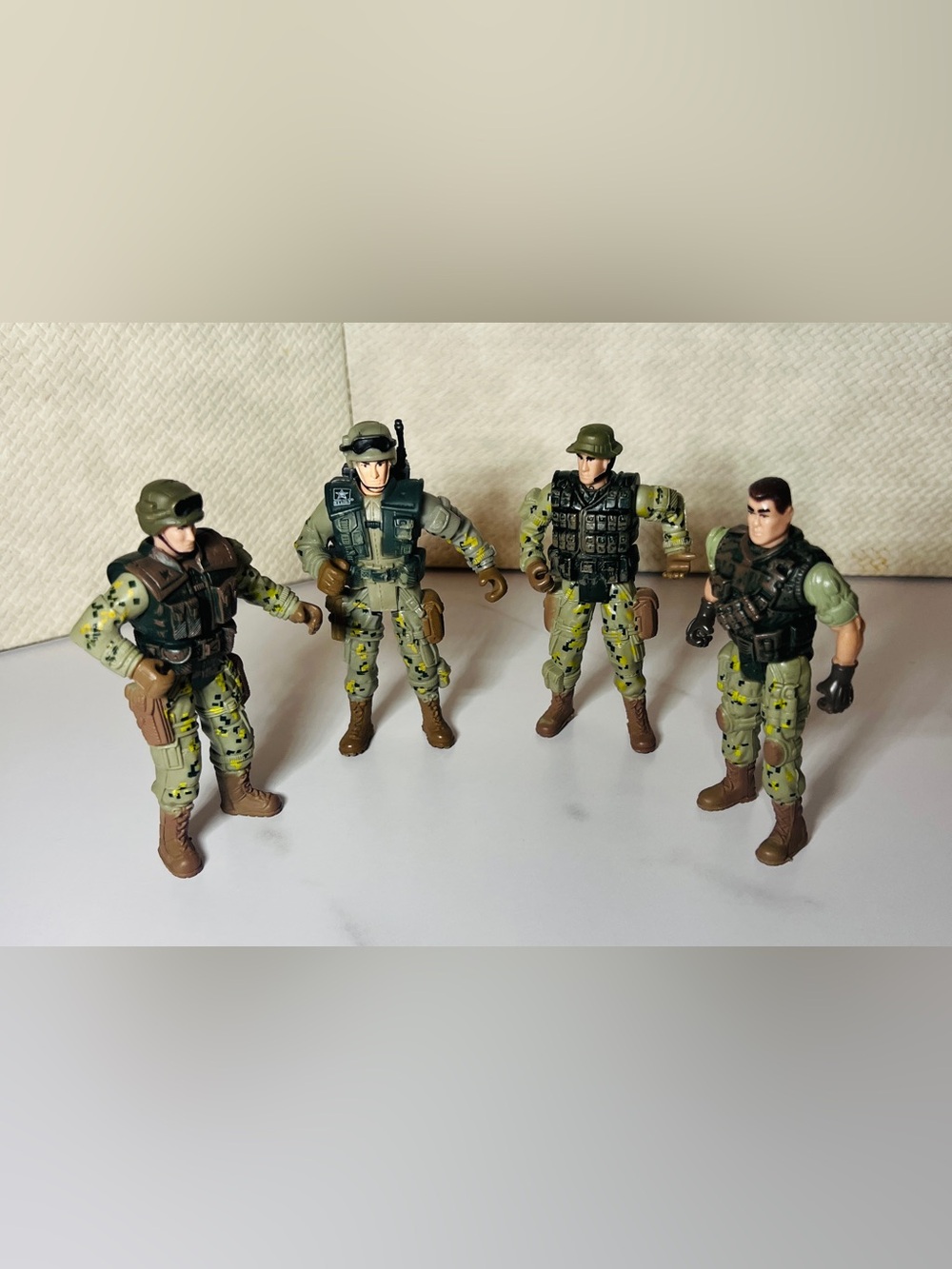 Military Action Figure Toy - Green Camo Kids Toy Soldier